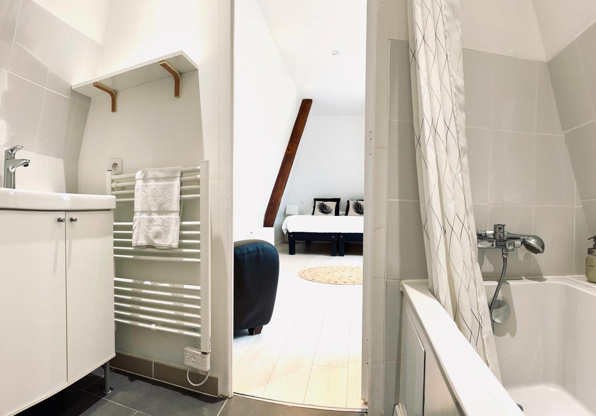 Chateau Cote De Nacre Ver-sur-Mer Room photo